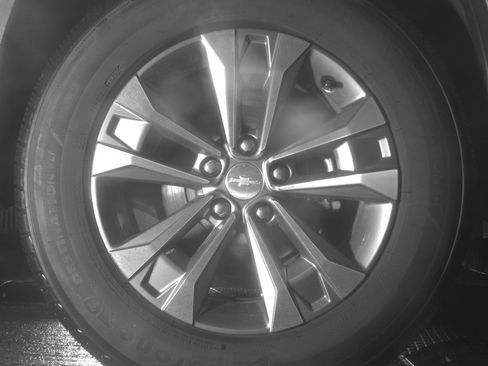 Used 2025 Chevrolet Equinox LT FWD image 15