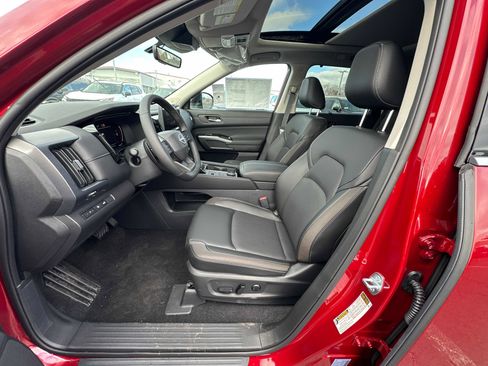 New 2026 Nissan Pathfinder SL AWD/4WD image 24