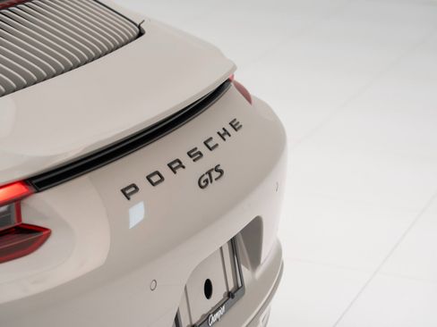 Certified 2019 Porsche 911 Carrera GTS image 13