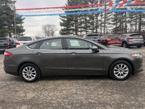 Used 2015 Ford Fusion S image 4