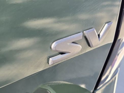 Used 2023 Nissan Frontier SV w/ SV Convenience Package image 11