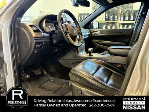 Used 2015 Jeep Grand Cherokee Limited image 4