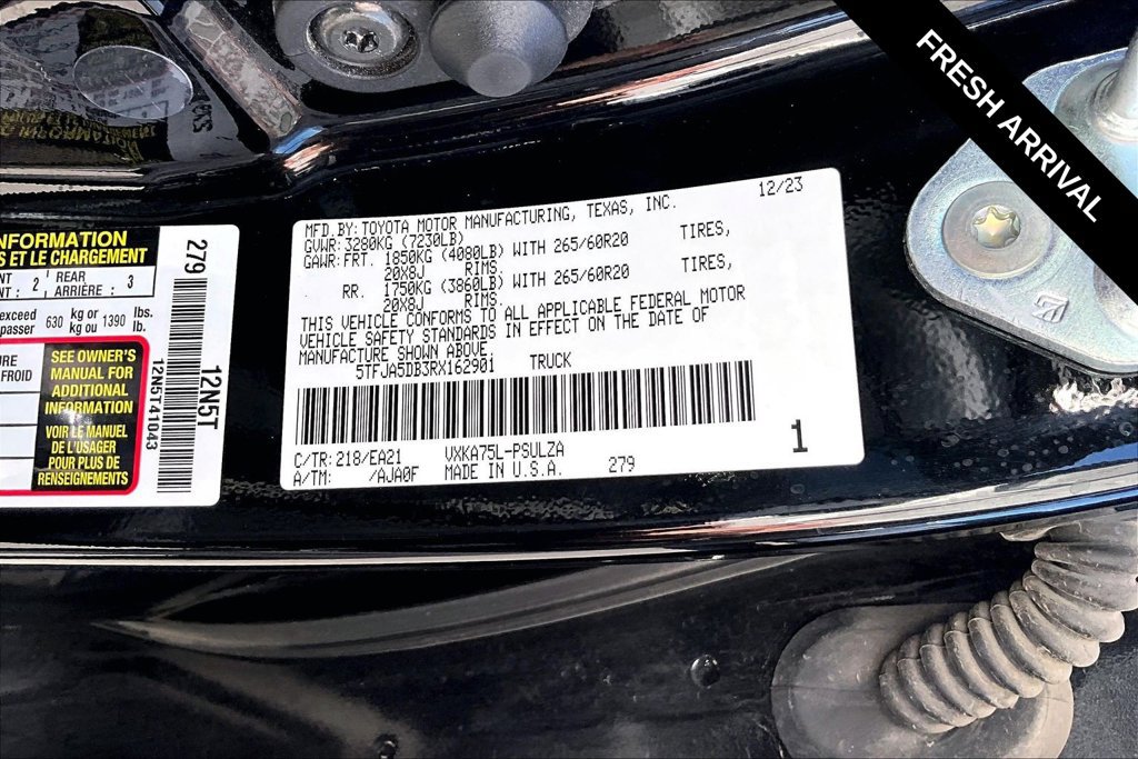 Used 2024 Toyota Tundra Limited w/ Power Package AWD/4WD image 19