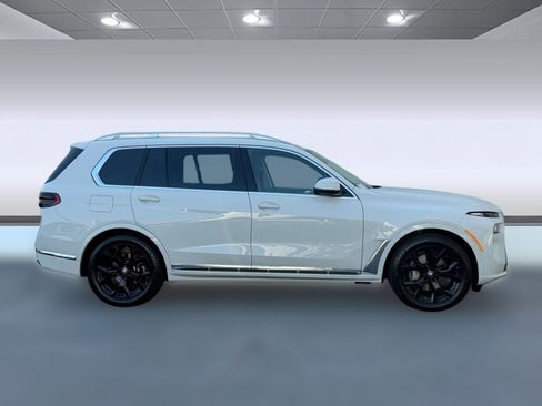 Certified 2026 BMW X7 xDrive40i AWD/4WD image 8