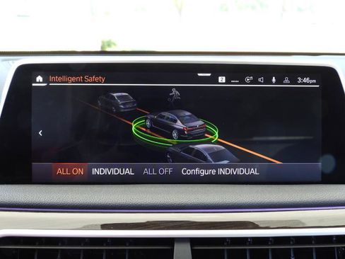 Used 2021 BMW 740i w/ Premium Package RWD image 74