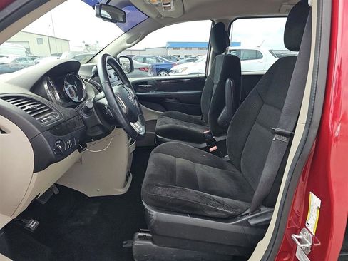 Used 2015 Dodge Grand Caravan American Value Package w/ UConnect Hands-Free Group image 13