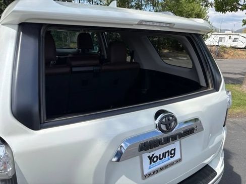 Used 2022 Toyota 4Runner Limited AWD/4WD image 6