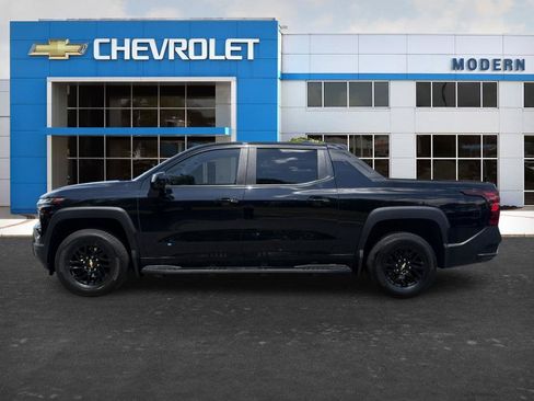 Used 2024 Chevrolet Silverado EV W/T AWD/4WD image 2