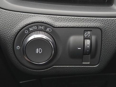 Used 2017 Buick Envision Essence image 12