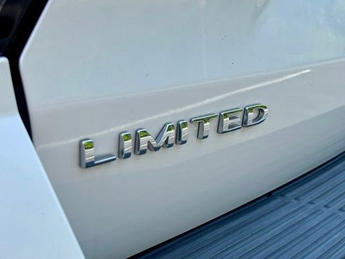 Used 2019 Ford Expedition Max Limited w/ Equipment Group 302A AWD/4WD image 15