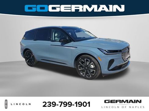 New 2026 Lincoln Nautilus Reserve image 6