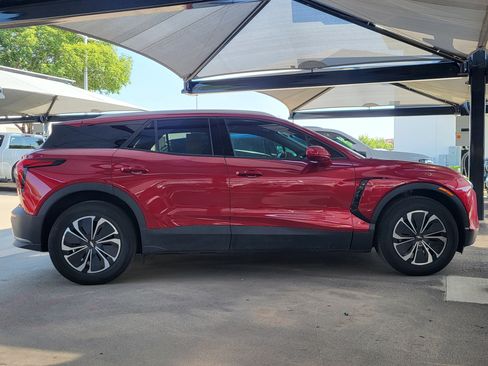 Used 2024 Chevrolet Blazer EV LT AWD/4WD image 3