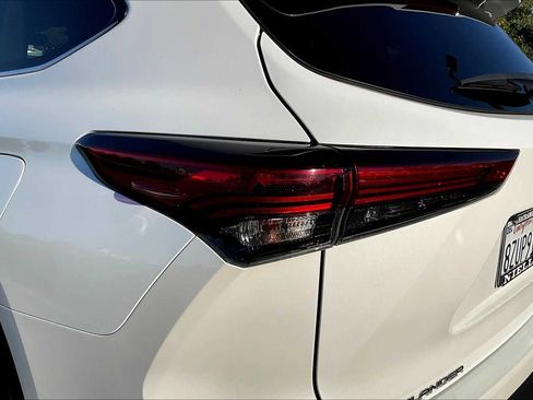 Used 2022 Toyota Highlander Limited image 33