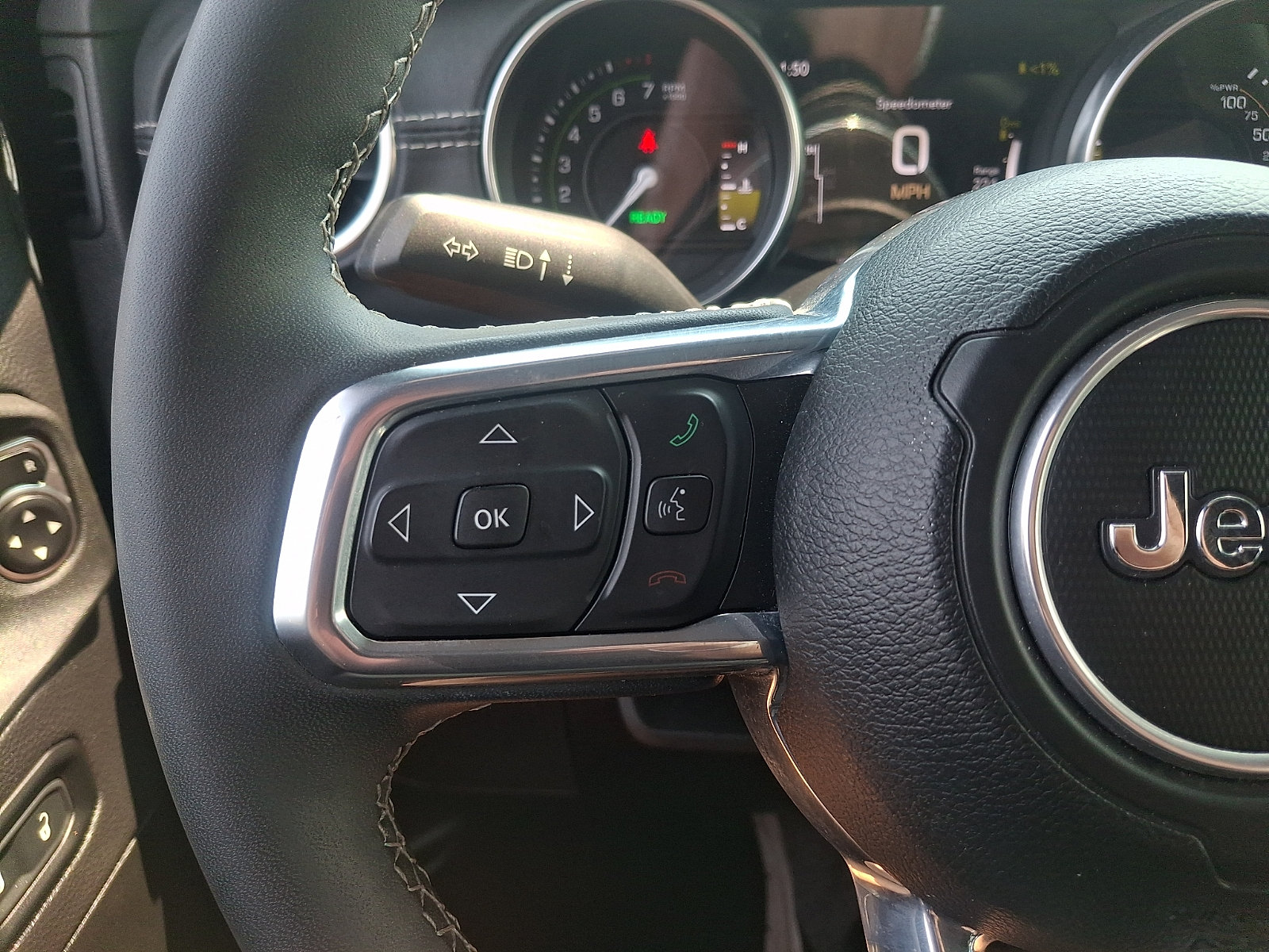 Used 2023 Jeep Wrangler Unlimited Sahara AWD/4WD image 21