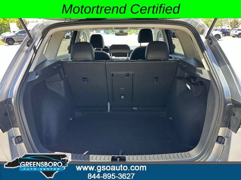 Used 2025 Volkswagen Taos SE FWD image 42