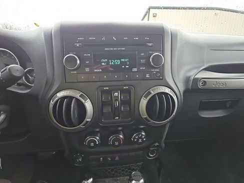 Used 2013 Jeep Wrangler Unlimited Sport image 23