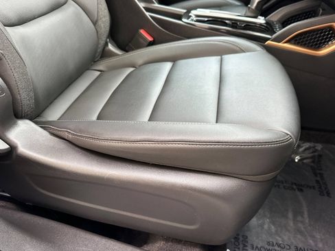 Certified 2023 Chevrolet TrailBlazer ACTIV w/ Sun and Liftgate Package FWD image 23
