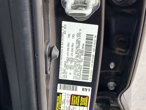 Used 2023 Toyota Tacoma SR AWD/4WD image 30