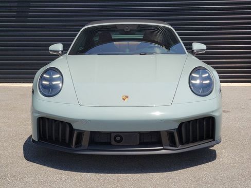 Certified 2025 Porsche 911 Targa 4 GTS AWD/4WD image 10