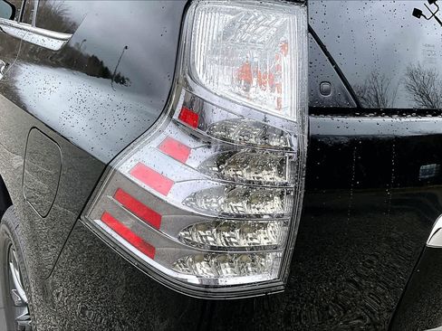 Used 2020 Lexus GX 460 Premium w/ Premium Package AWD/4WD image 28
