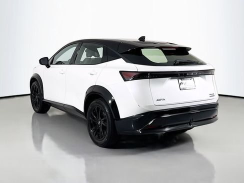 Used 2024 Nissan Ariya AWD image 8