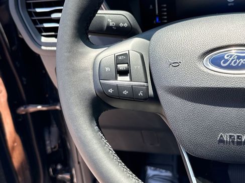 Certified 2023 Ford Escape Active FWD image 15