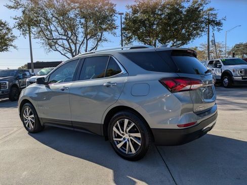Used 2023 Chevrolet Equinox Premier image 6