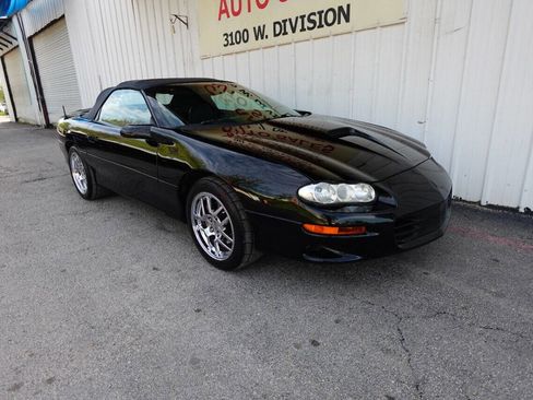 Used 1999 Chevrolet Camaro Z28 w/ SS Performance/Appearance Pkg image 10