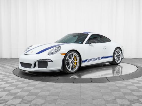 Certified 2016 Porsche 911 R RWD image 1