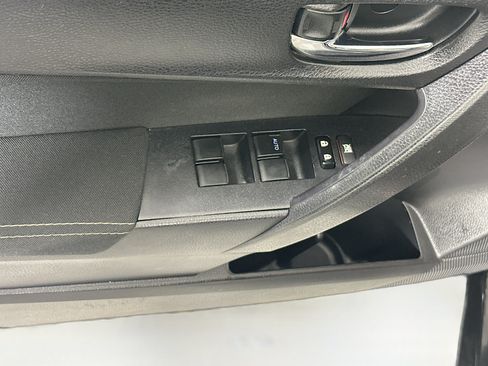 Used 2019 Toyota Corolla LE FWD image 14