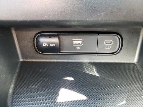 Certified 2024 Kia Seltos S image 24