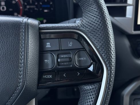 Used 2024 Toyota Sequoia Limited image 27