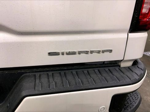 Used 2021 GMC Sierra 1500 Denali w/ Denali Ultimate Package image 10