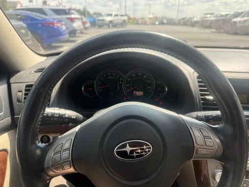 Used 2009 Subaru Outback 2.5i Limited AWD/4WD image 19