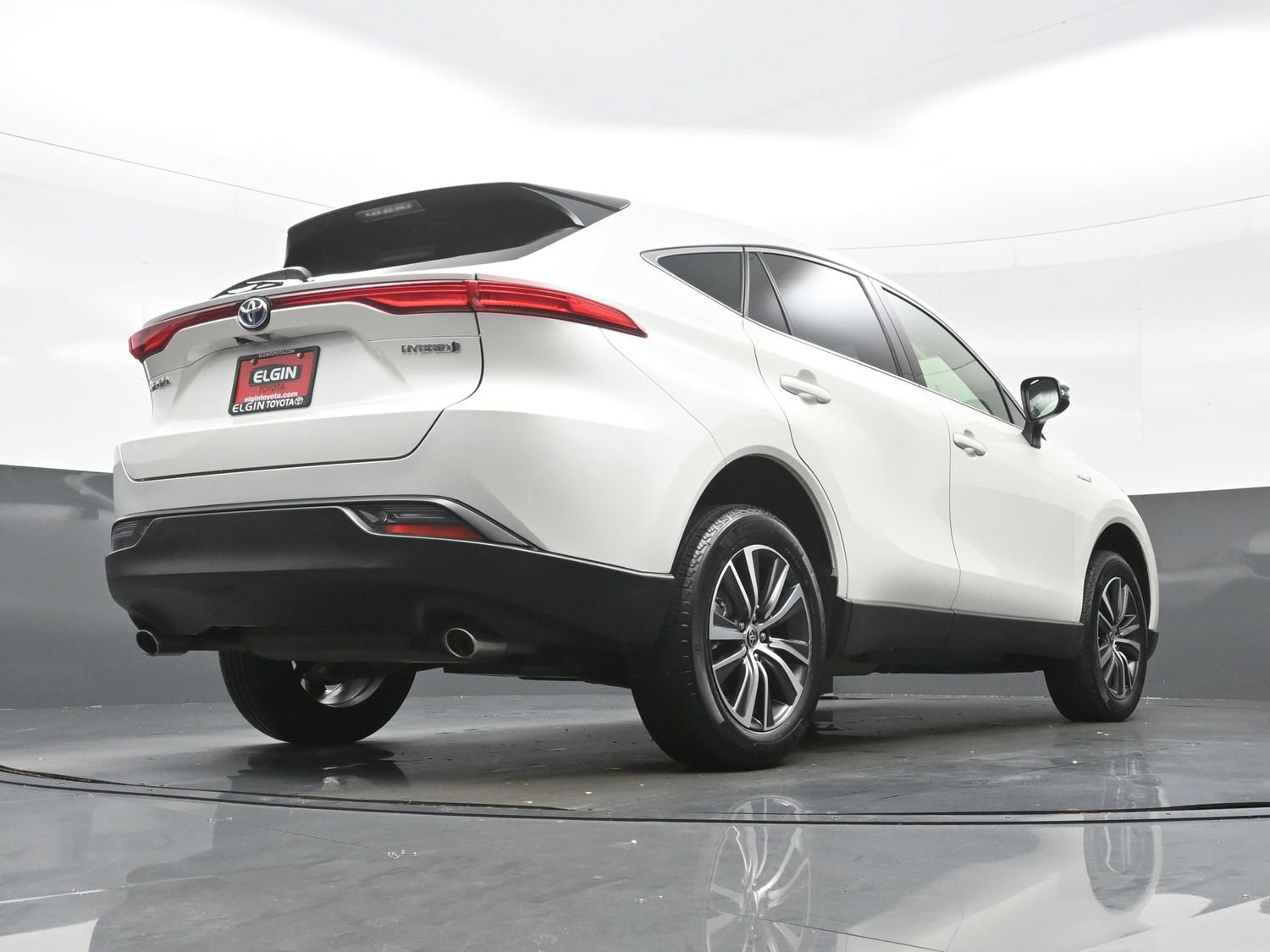 Used 2021 Toyota Venza LE AWD/4WD image 31