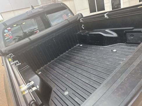 Used 2021 Toyota Tacoma SR5 w/ Technology Package image 9