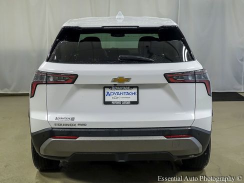 Used 2025 Chevrolet Equinox LT AWD/4WD image 6