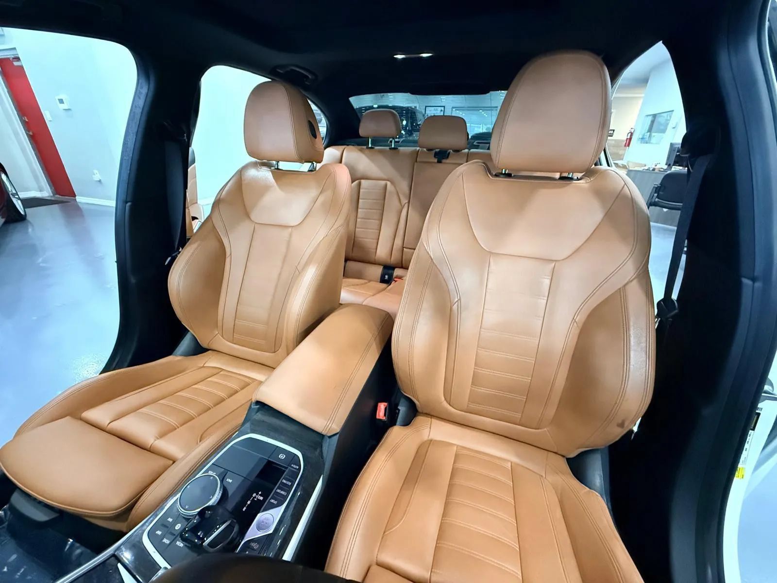 Used 2020 BMW 330i Sedan w/ Convenience Package RWD image 10