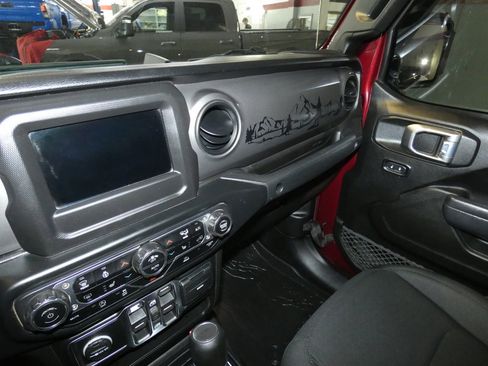 Used 2022 RAM 1500 Big Horn image 12