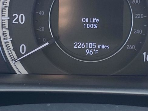 Used 2016 Honda Accord Touring image 24