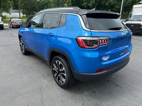 Used 2022 Jeep Compass Limited image 5