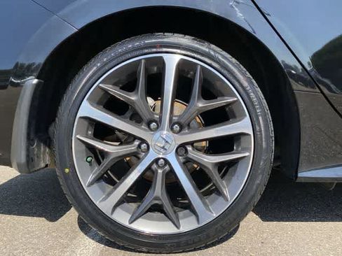 Used 2023 Honda Civic Touring image 16