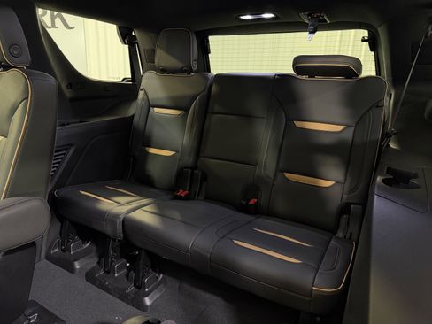 Used 2024 GMC Yukon AT4 image 11