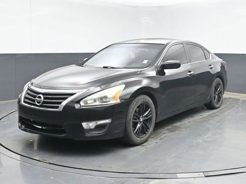 Used 2015 Nissan Altima 2.5 S w/ Power Driver Seat Package FWD image 10