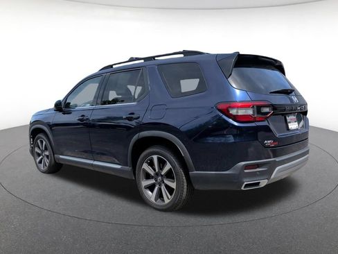 Used 2023 Honda Pilot Elite image 8