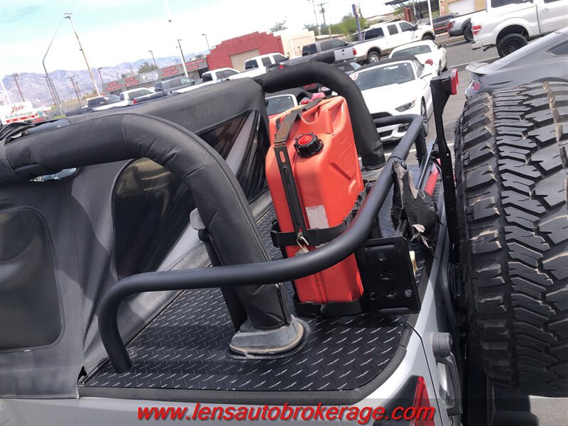 Used 2012 Jeep Wrangler Rubicon AWD/4WD image 21