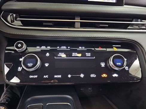 Used 2023 INFINITI QX60 Sensory w/ Cargo Package AWD/4WD image 27