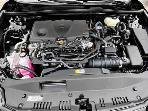 Used 2026 Toyota Camry SE w/ Convenience Package image 16