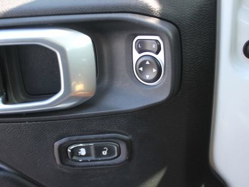Used 2019 Jeep Wrangler Unlimited Sport S AWD/4WD image 15