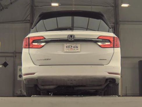 Used 2022 Honda Odyssey Touring image 5